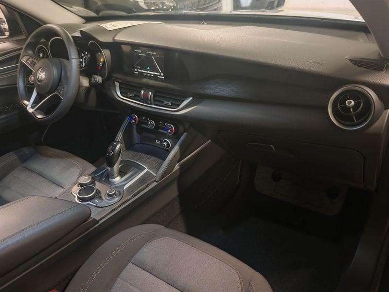 Alfa Romeo Stelvio 2.2 Turbodiesel 160 CV AT8 RWD Business