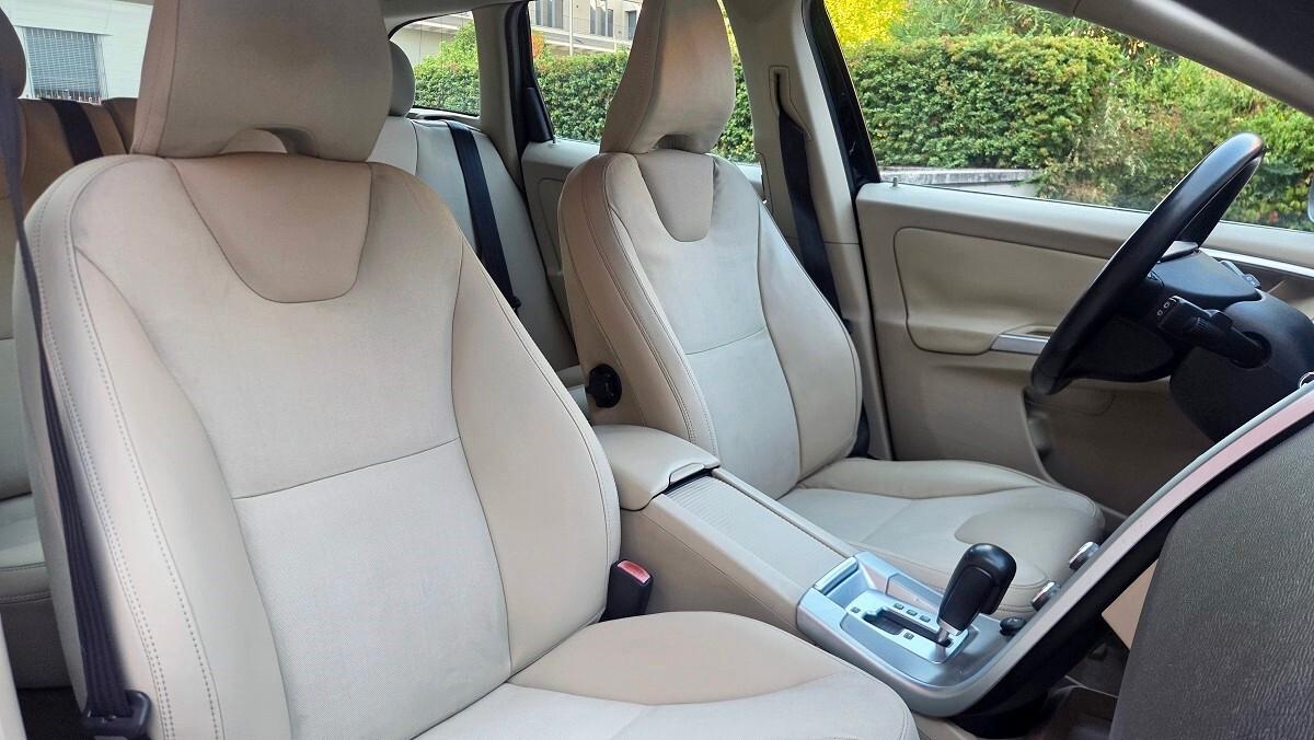 Volvo XC 60 XC60 2.4 D Summum