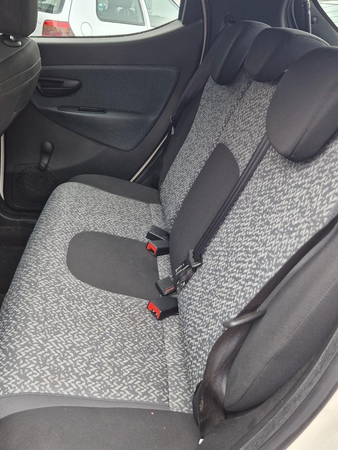 Lancia Ypsilon 1.2 69 CV 5 porte GPL Ecochic Platinum