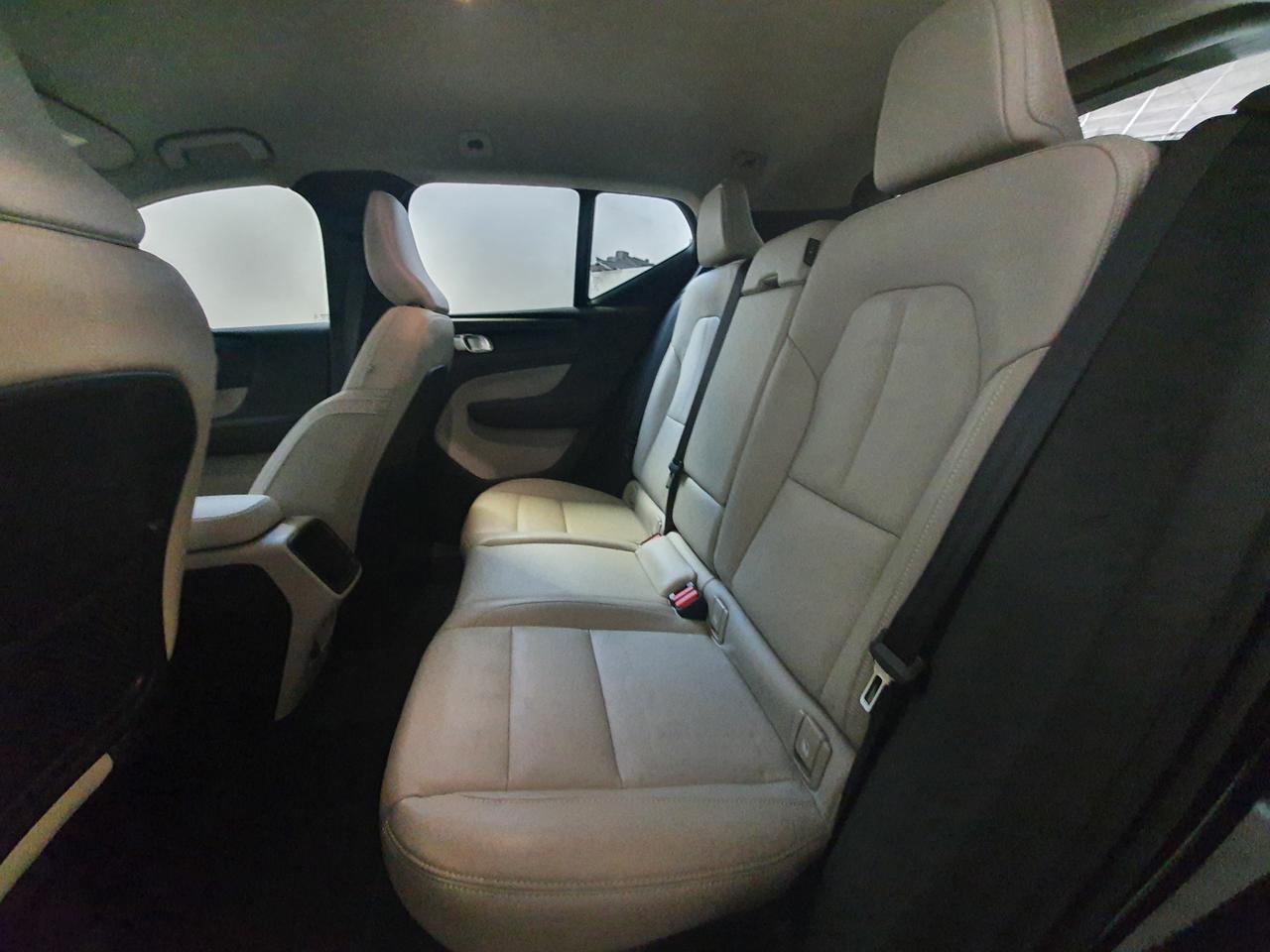 VOLVO XC40 (2017-->) - XC40 D3 AWD Geartronic Inscription