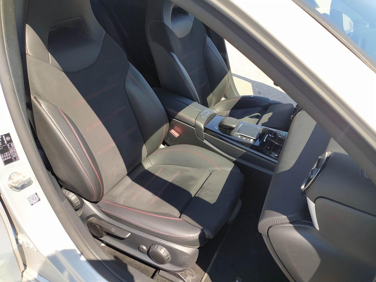 Mercedes-Benz EQA Premium A 250 E PHEV