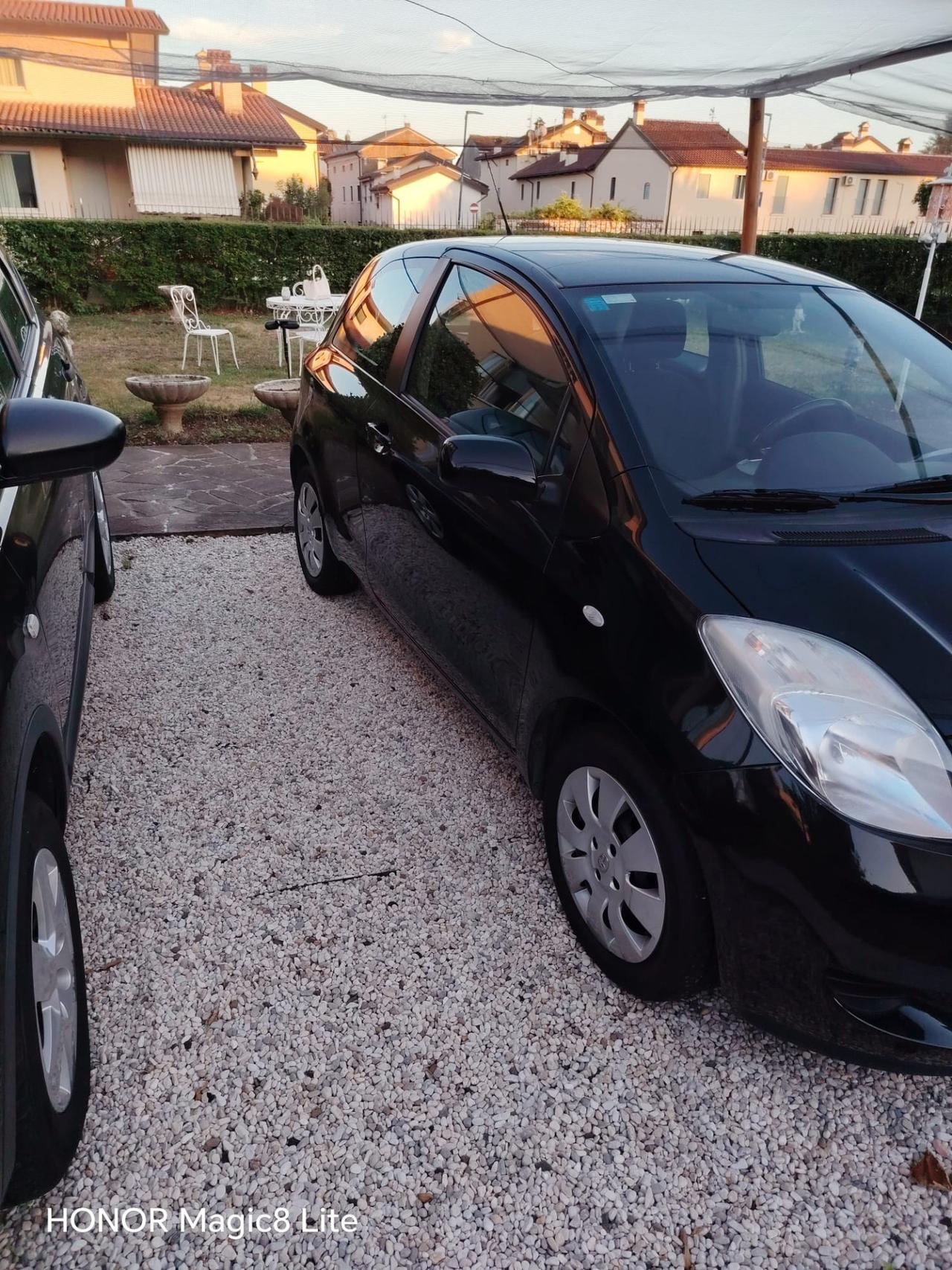 Toyota Yaris 1.0 3 porte