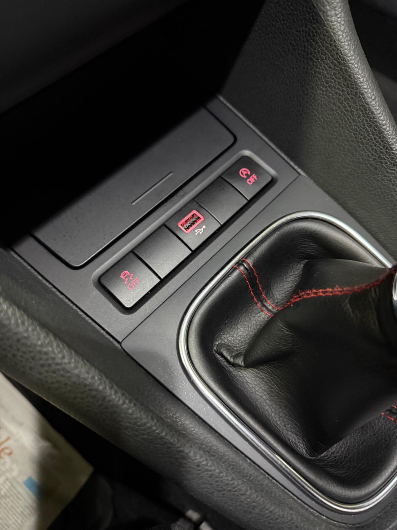 Volkswagen Golf 1.6 TDI DPF 5p. Highline