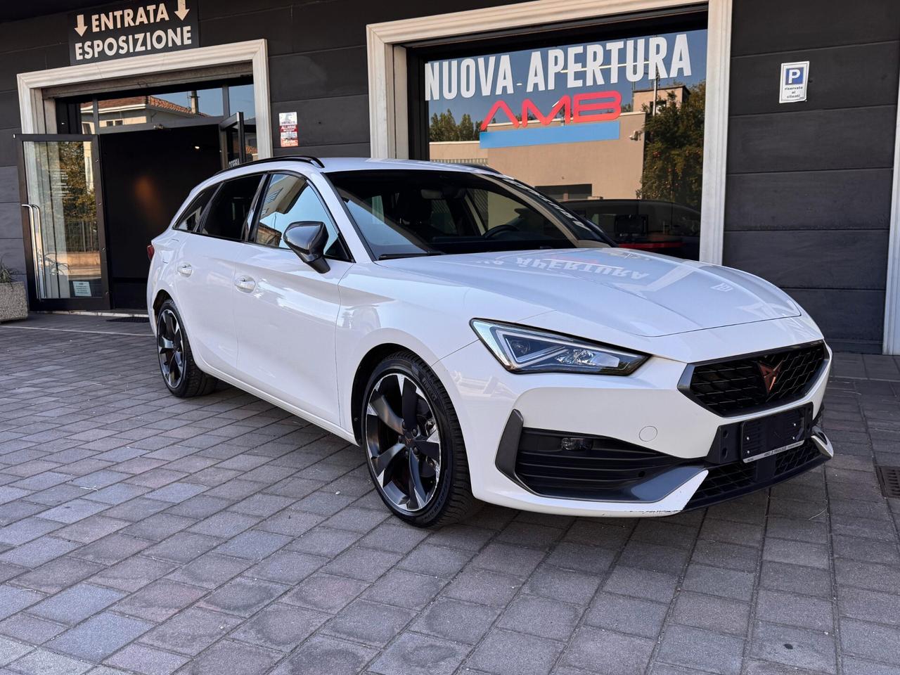 Cupra Leon Sportstourer 1.5 Hybrid 150 CV DSG