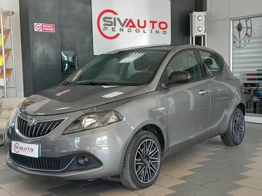 Lancia Ypsilon 1.0 FireFly 5 porte S&S Hybryd Gold