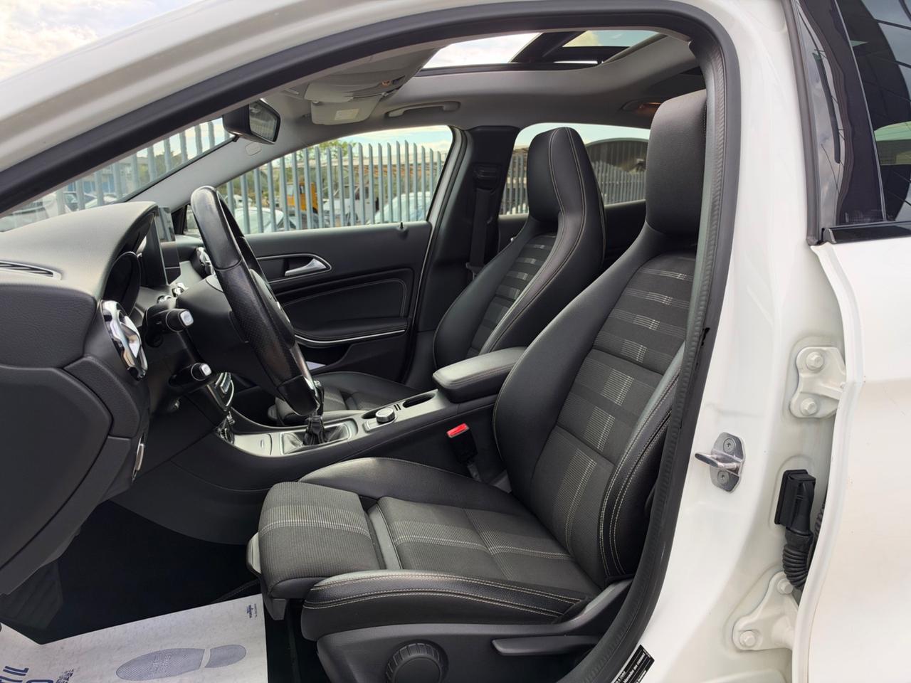 Mercedes-benz GLA 200 d Automatic 4Matic Premium Night Edition