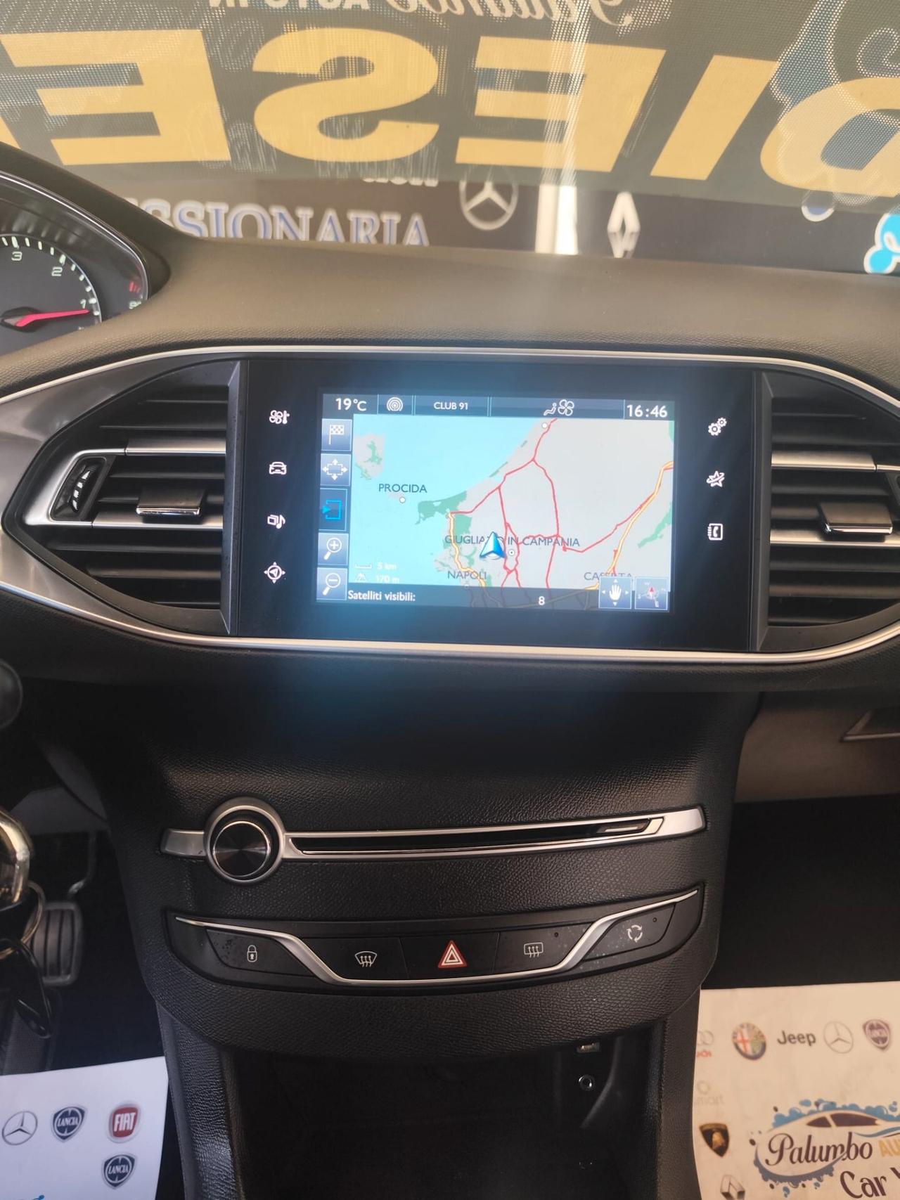 Peugeot 308 BlueHDi 120 S&S Business