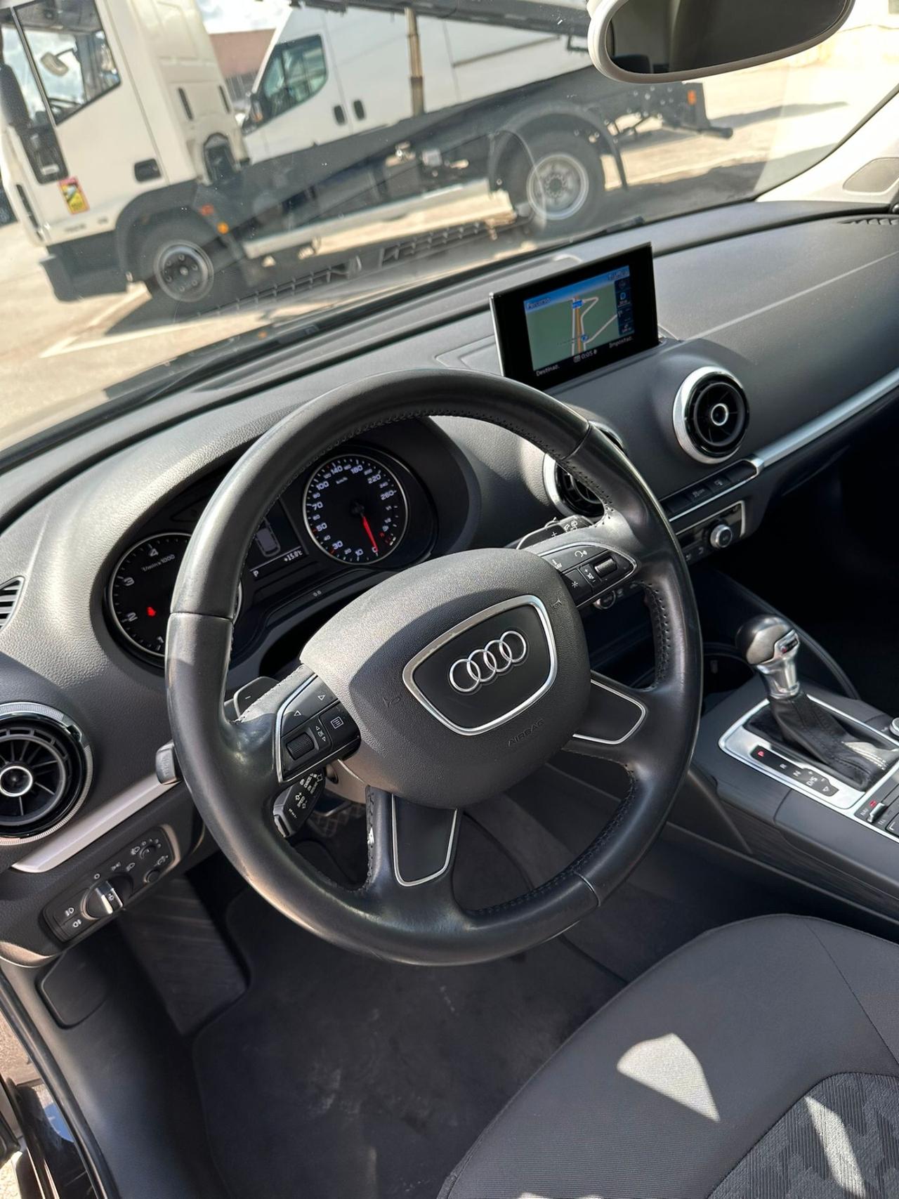 AUDI A 3 1.6 TDI clean diesel S tronic Ambition