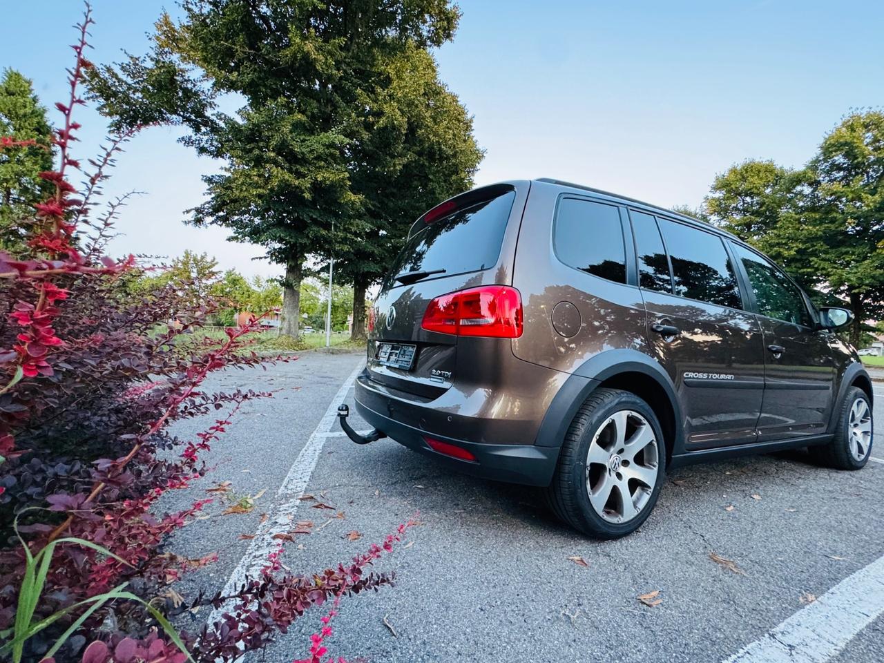 Volkswagen Touran 2.0 TDI 170 CV DSG CROSS 7 Posti