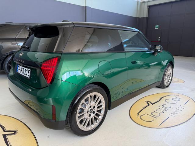 MINI Cooper E Cooper E Favoured BRITISH RACIG GREEN