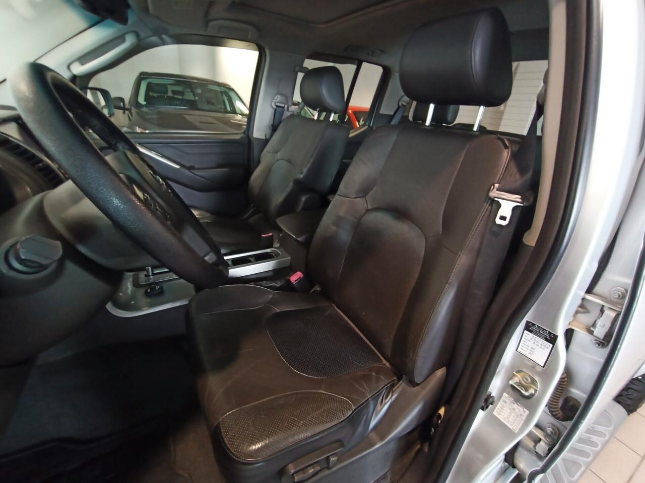Nissan Navara Navara d.cab 2.5 dci LE 174cv*Automatico