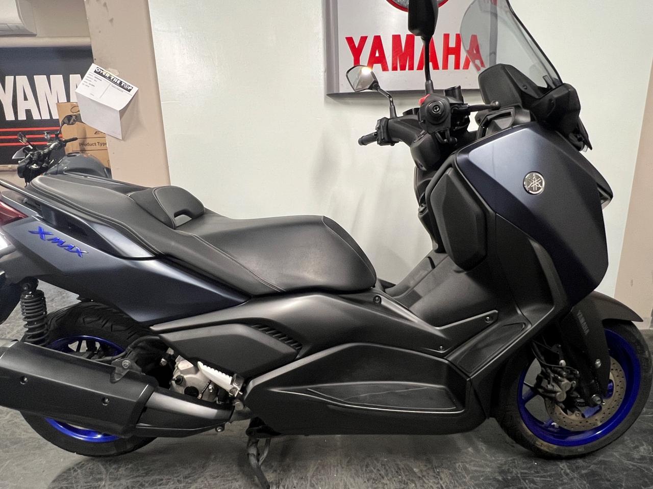Yamaha X-Max 300