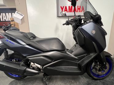 Yamaha X-Max 300