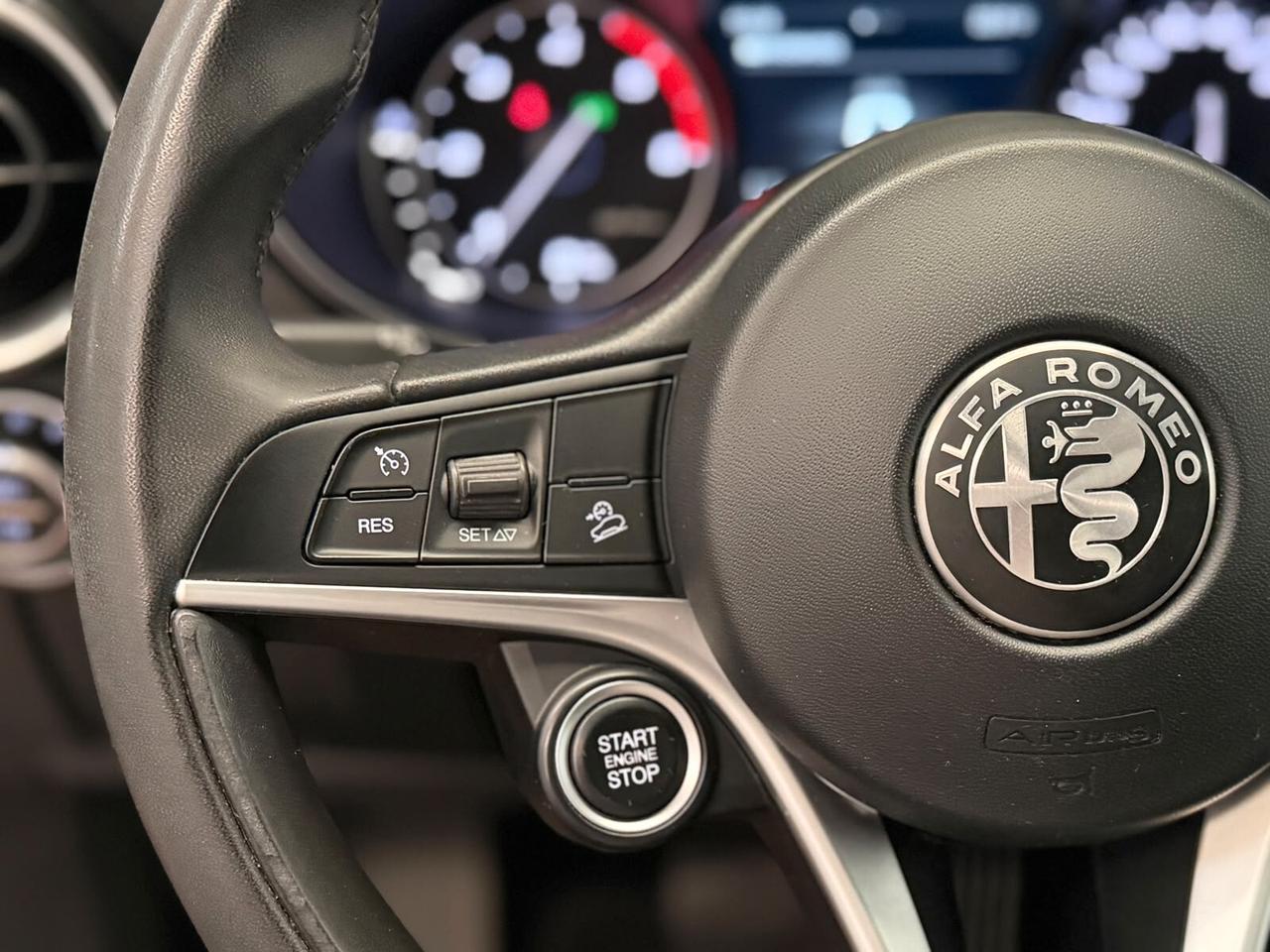 Alfa Romeo Stelvio 2.2 Turbodiesel 180 CV AT8 RWD Executive
