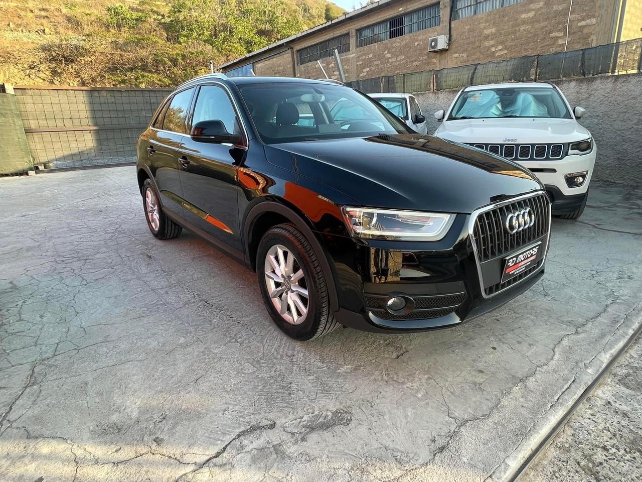 Audi Q3 2.0 TDI 140 CV SPORT