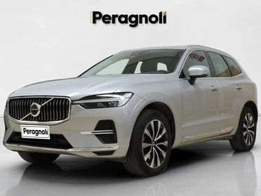 VOLVO XC60 B4 (d) AWD automatico Ultimate Bright