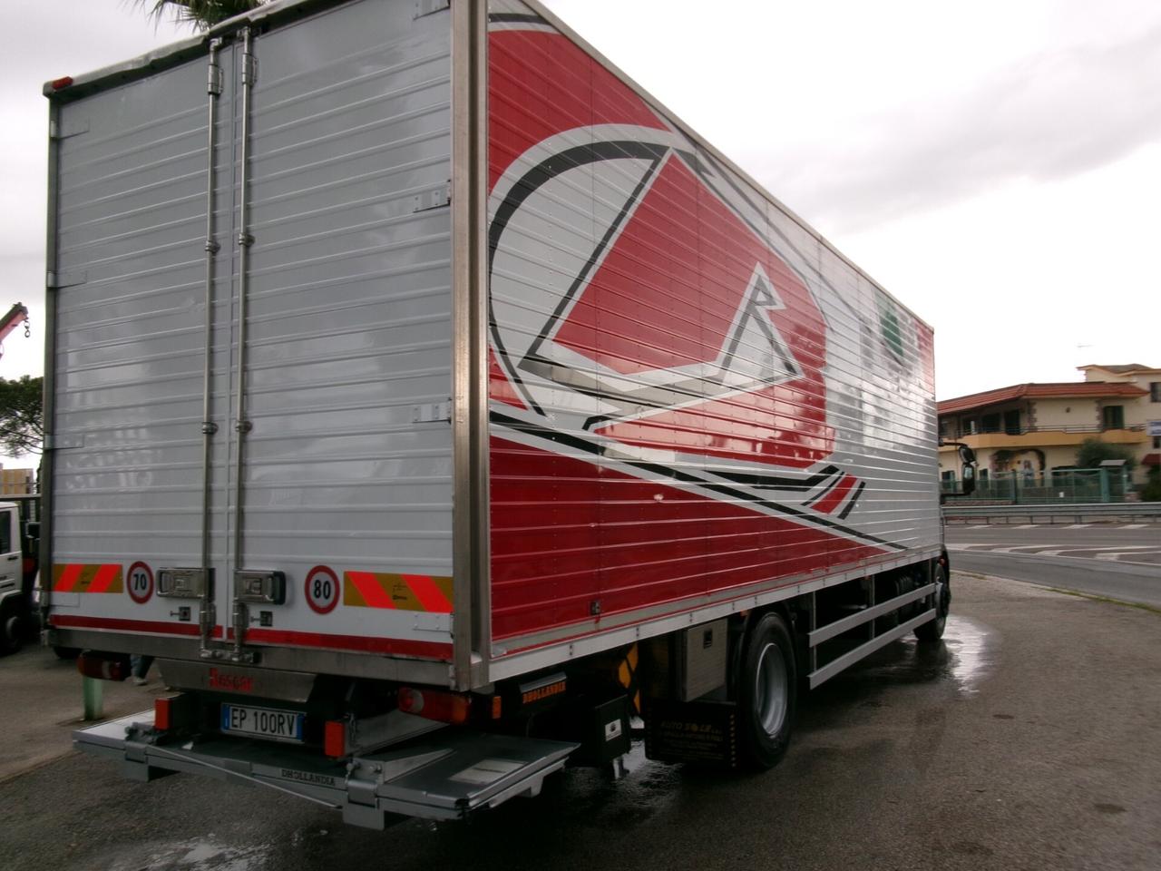 Iveco EUROCARGO 180/28 E6 FURGONE 9.60+ PEDANA **MOTORE NUOVO**