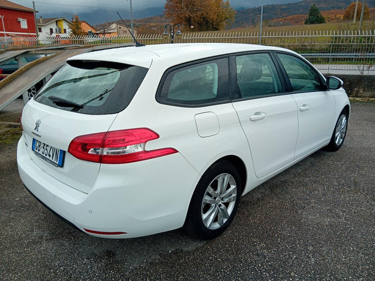 Peugeot 308 BlueHDi 130 S&S SW Business