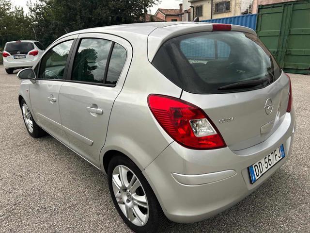 OPEL Corsa 1.2 5 porte Cosmo senza nessun lavoro da fare