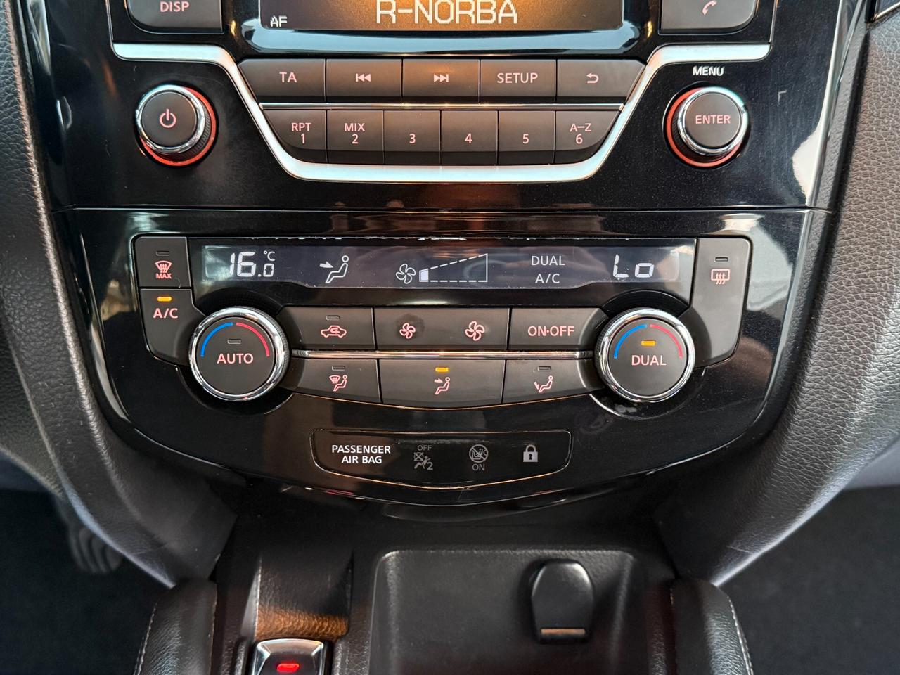 Nissan Qashqai 1.5 dCi Tekna *BIANCO PERLA - 2015