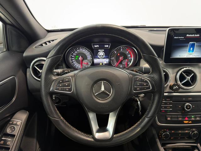 MERCEDES-BENZ GLA 220 d Automatic 4Matic Premium