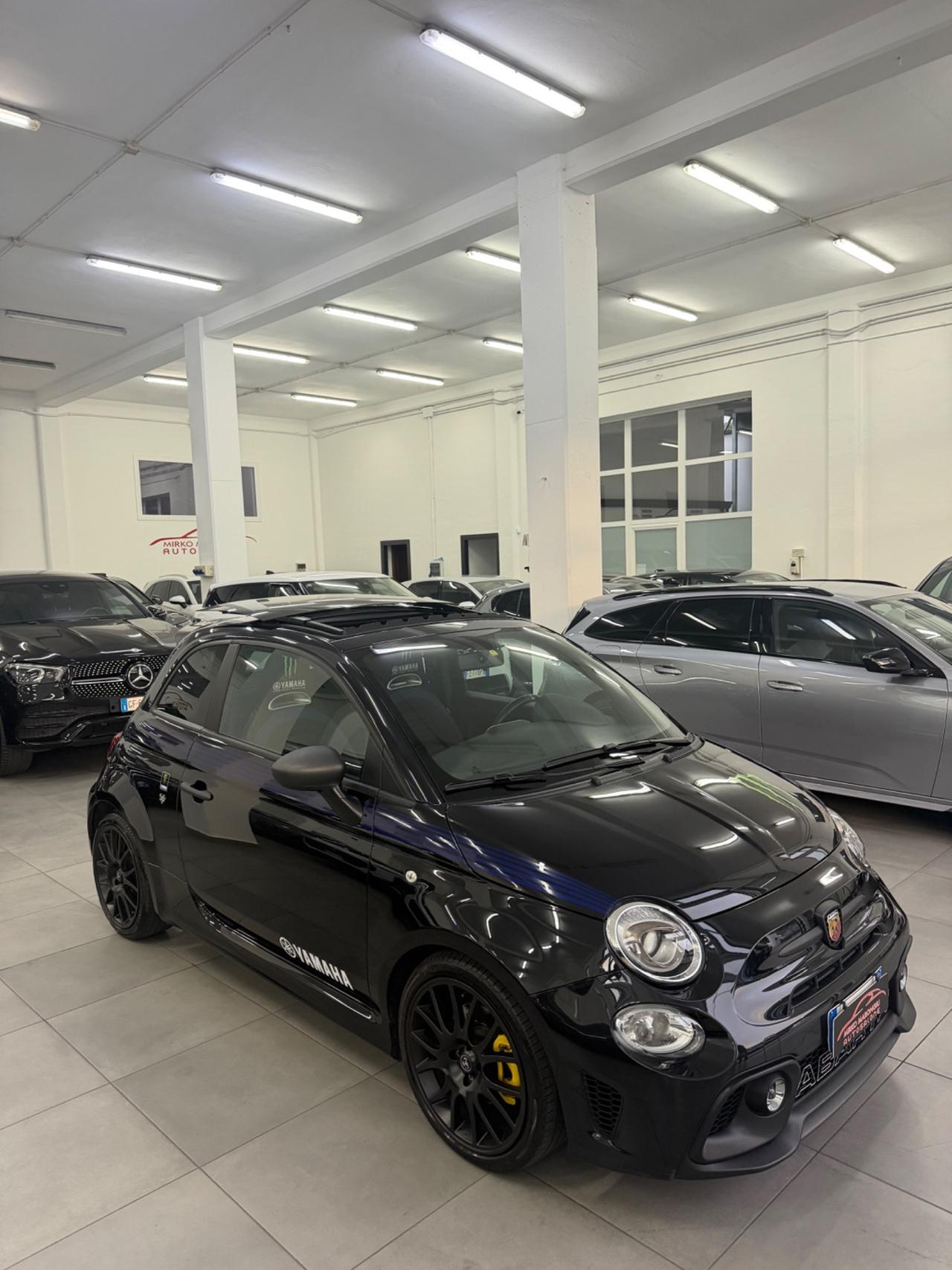 500 Abarth 595 165 CV Monster Energy Yamaha