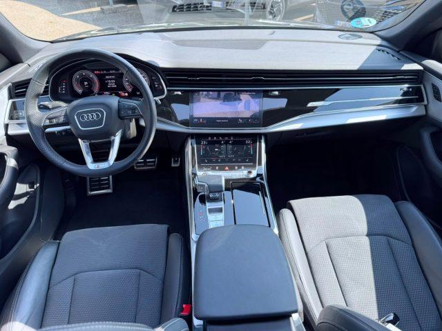 AUDI Q8 50 TDI 286 CV quattro S line edition Black Pack