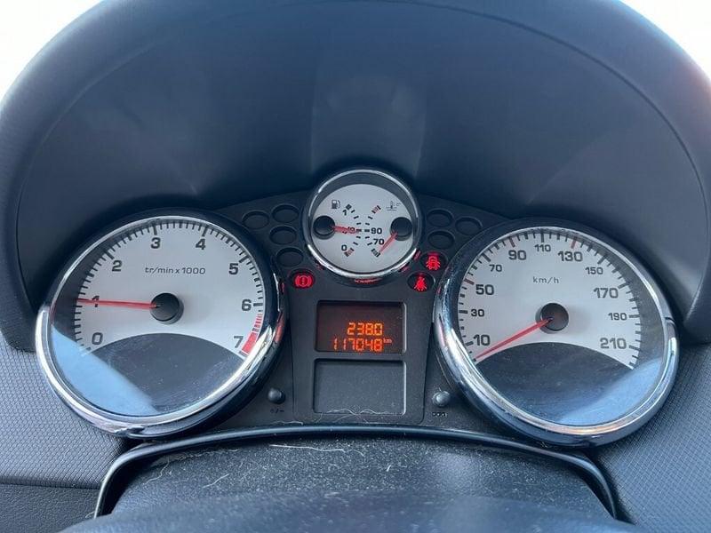 Peugeot 207 1.6 VTi 120CV CC Sweet Years