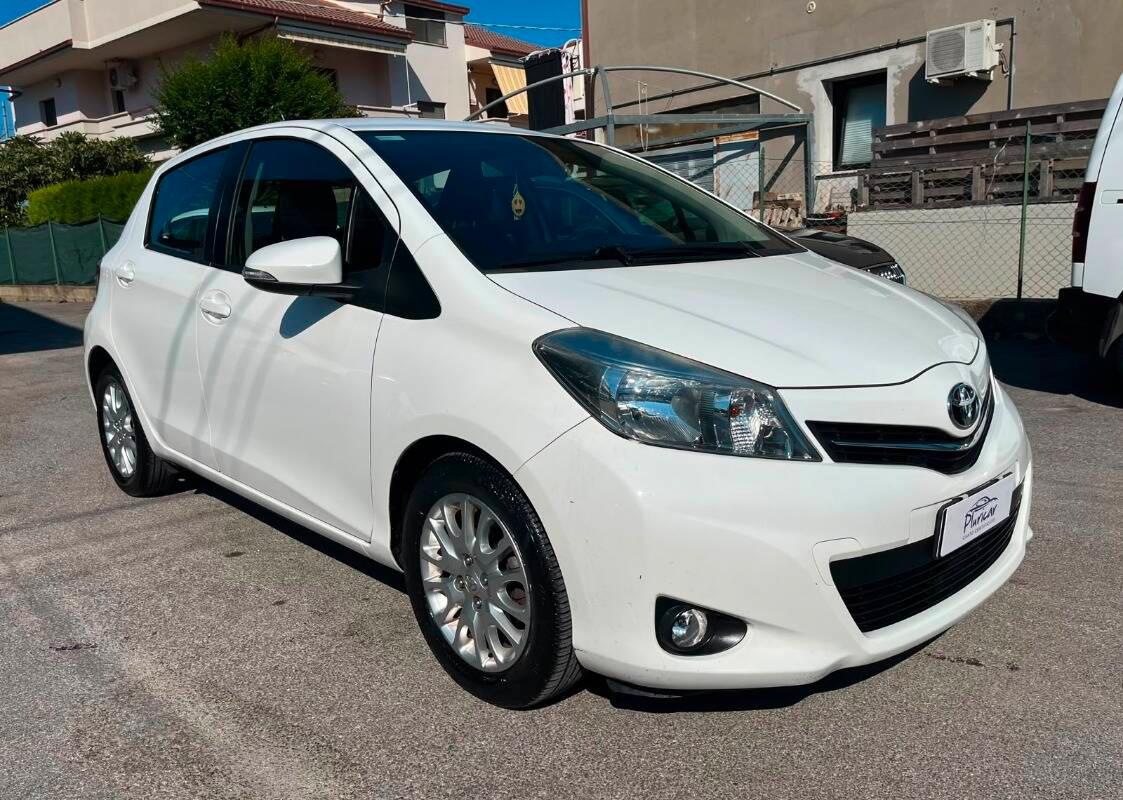 Toyota Yaris 1.4 d-4d Lounge s CL 5p