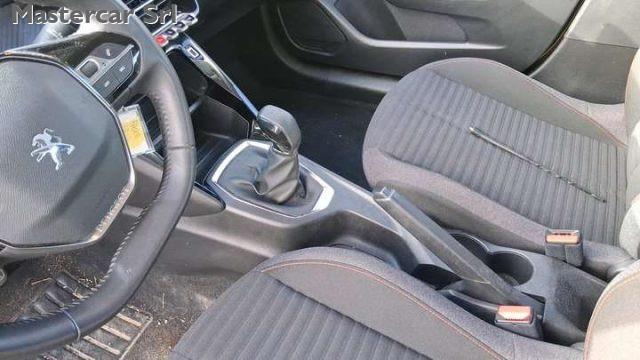 PEUGEOT 208 NEOPATENTATI 208 1.2 Active Pack TG : GP585FV