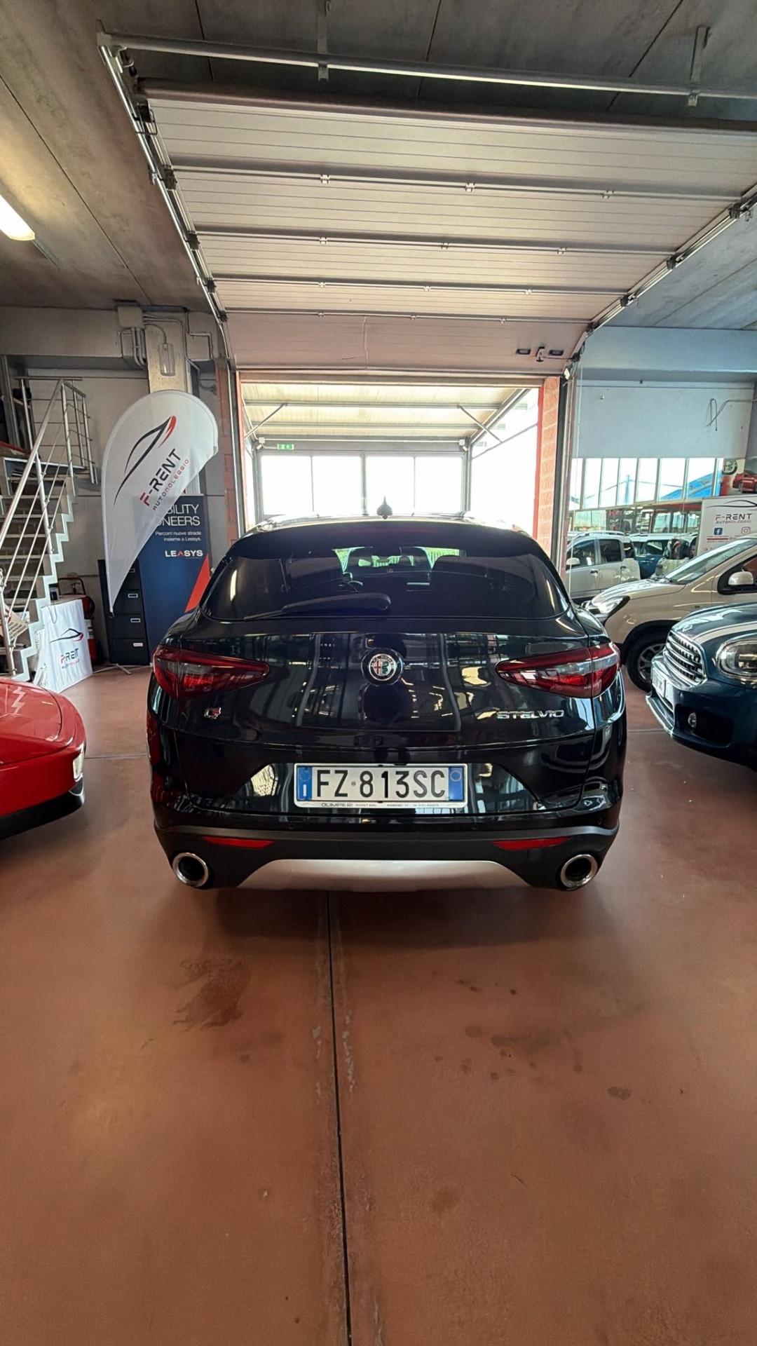 Alfa Romeo Stelvio 2.2 Turbodiesel 190 CV AT8 Q4 Sport-Tech