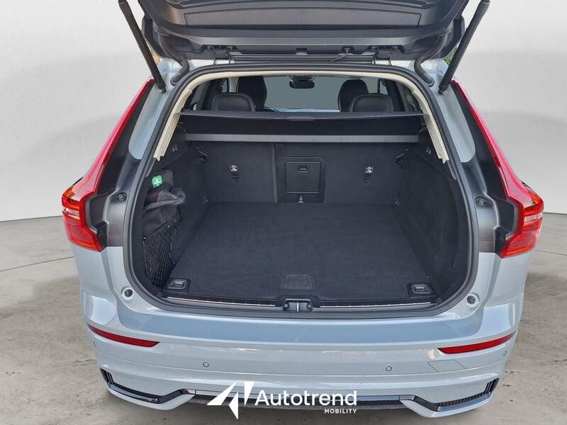 Volvo XC60 B4 197+14 CV Mild Hybrid Diesel Automatico Plus Dark N1 Autocarro