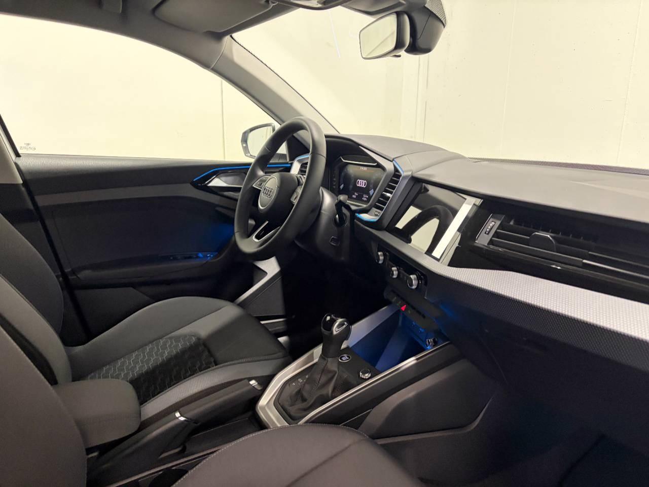 AUDI A1 SPORTBACK 30 TFSI S-TRONIC S LINE EDITION