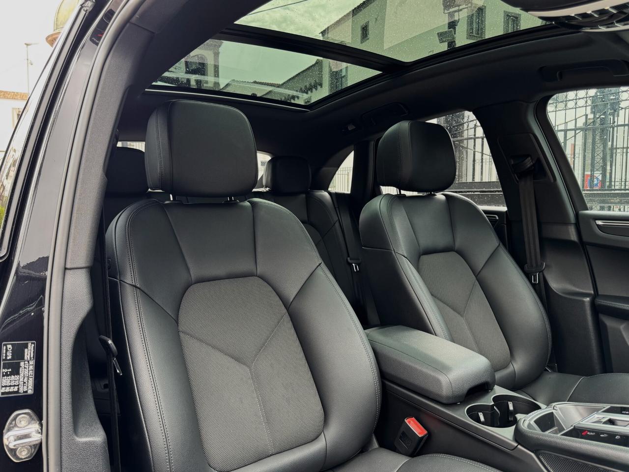 Porsche Macan 2.0 Turbo 265CV PDK TETTO CAM PELLE