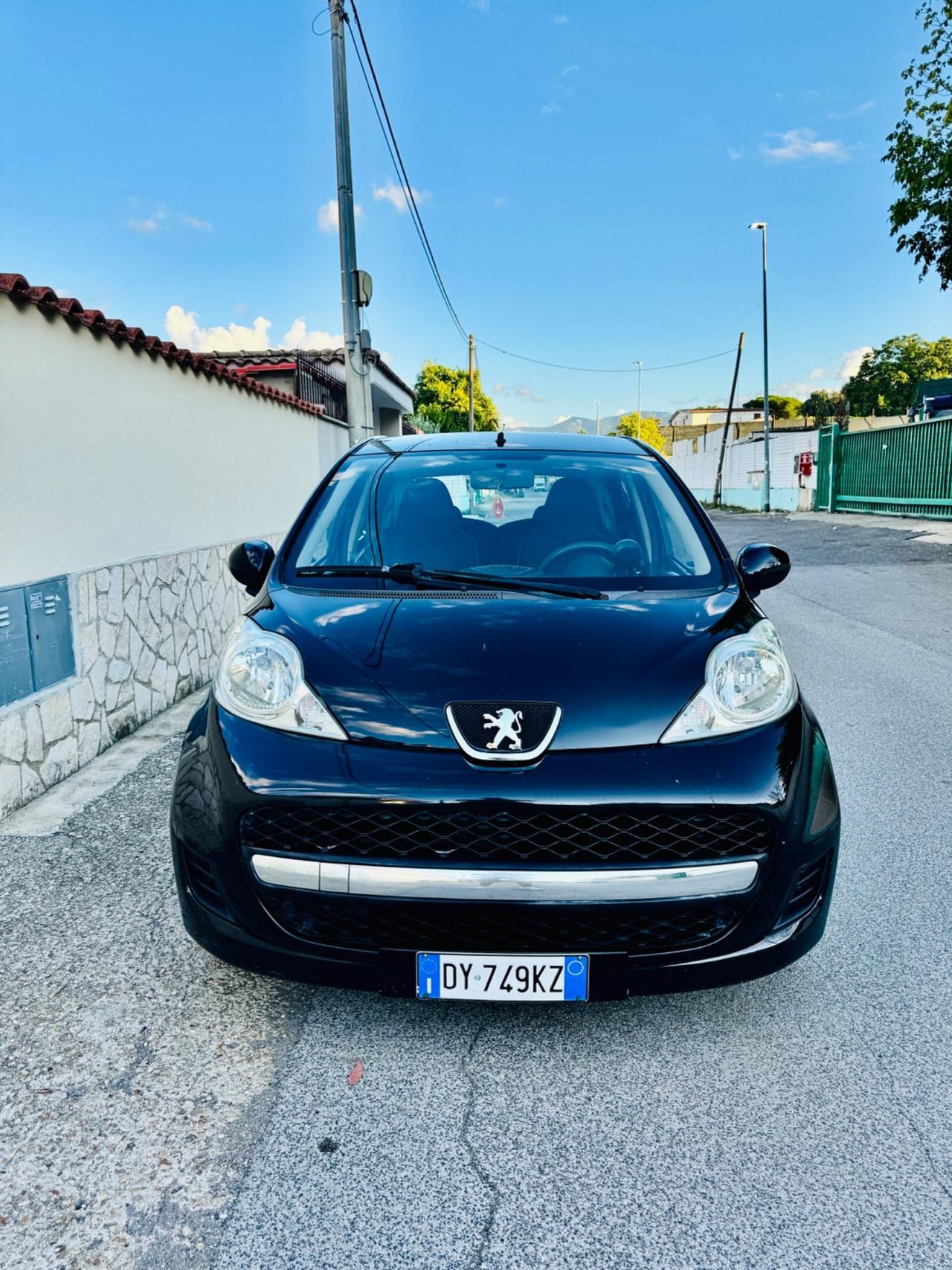 Peugeot 107 1.0 68CV 5p. Plaisir