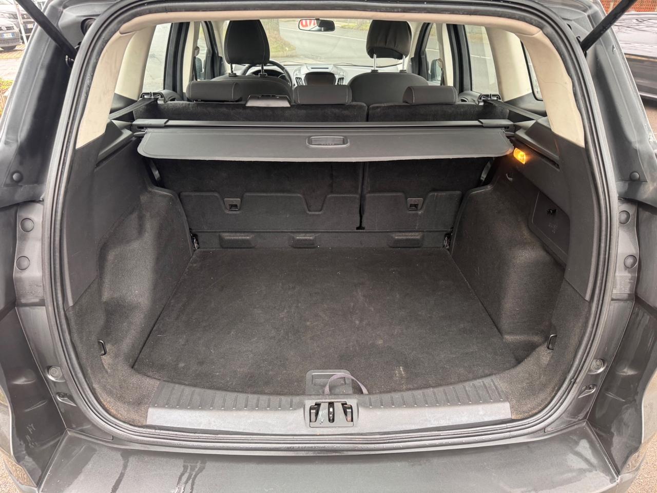 Ford Kuga 1.5 TDCI 120 CV 2WD ST-Line garanzia 12 m