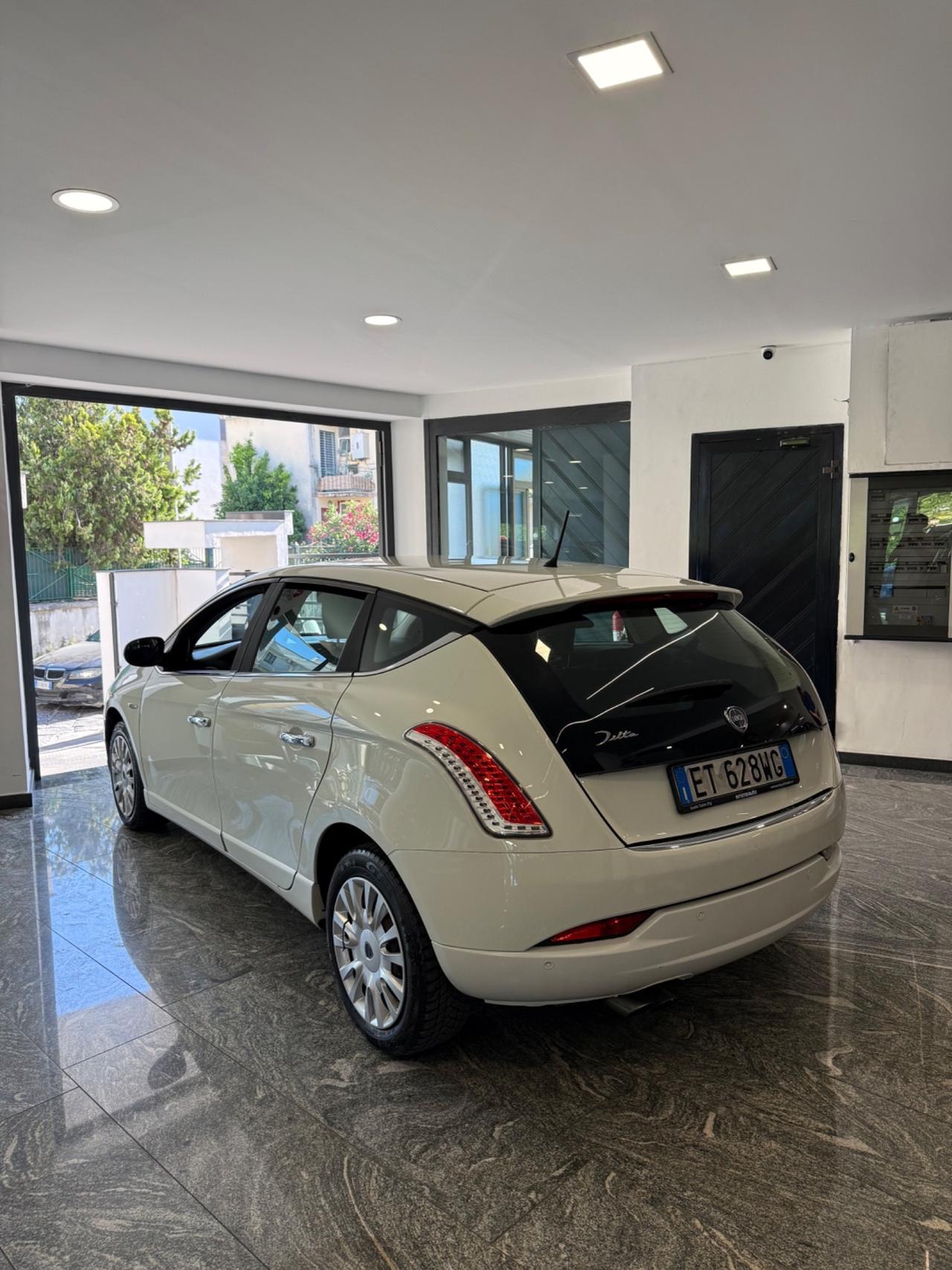 Lancia Delta 1.6 MJT DPF Silver