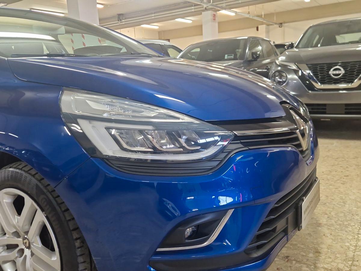 RENAULT Clio 0.9 tce Moschino Life 75cv
