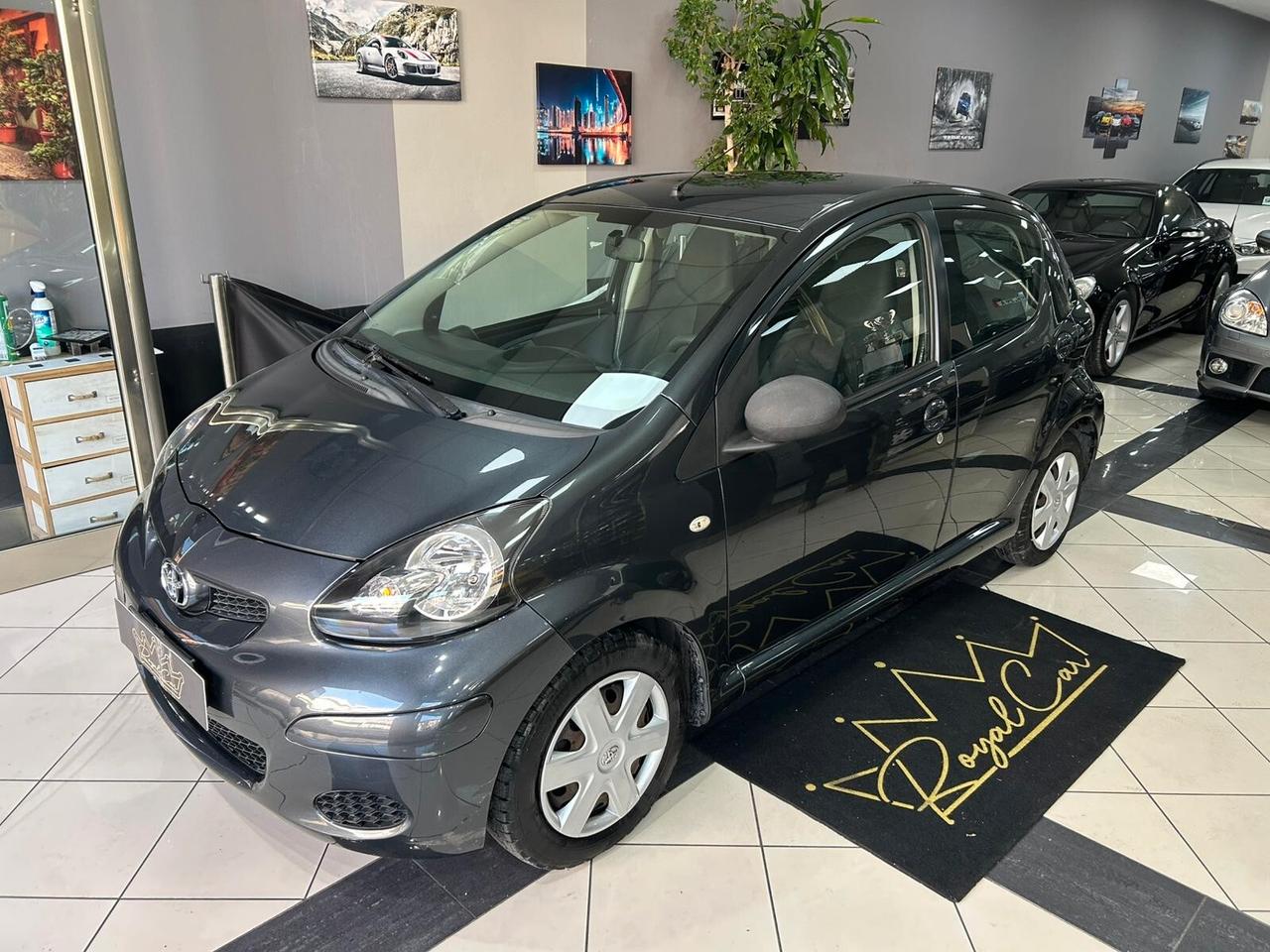 Toyota Aygo 1.0 12V VVT-i 5 porte Sol
