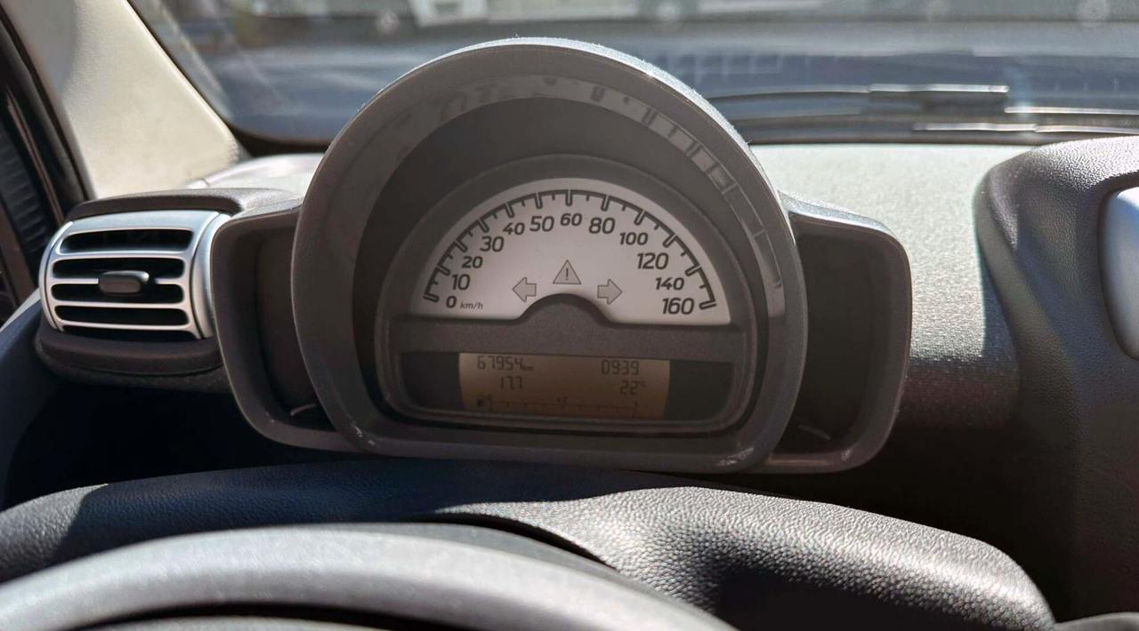 Smart ForTwo 1000 52 kW MHD coupé pure