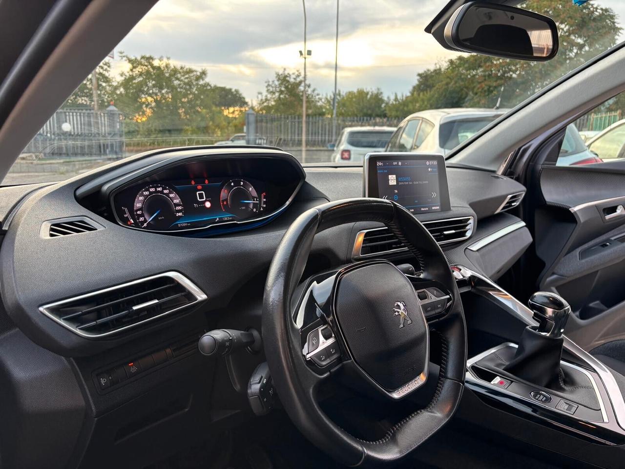 Peugeot 3008 BlueHDi 130 S&S Active Pack 04/2022