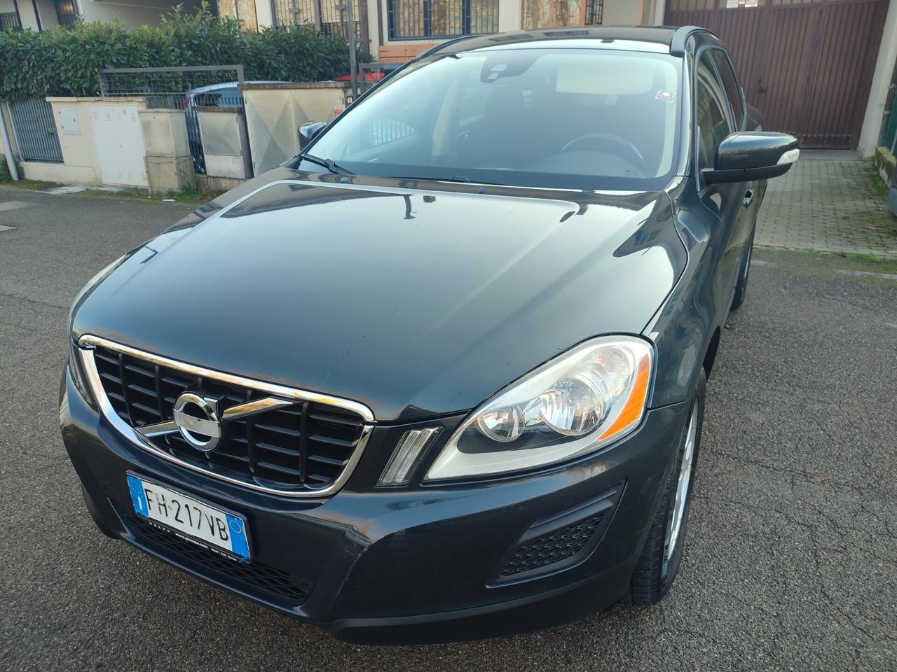 VOLVO XC60 2013 DIESEL 2.0 AUTOMATICA STUPENDA