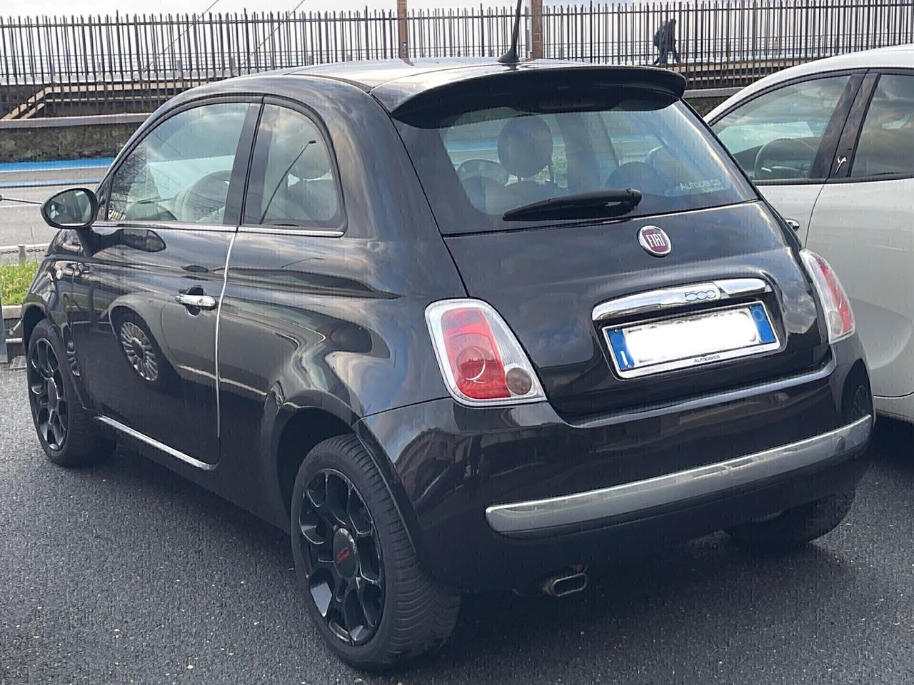 500 tetto pano interni pelle Leggidescrizione