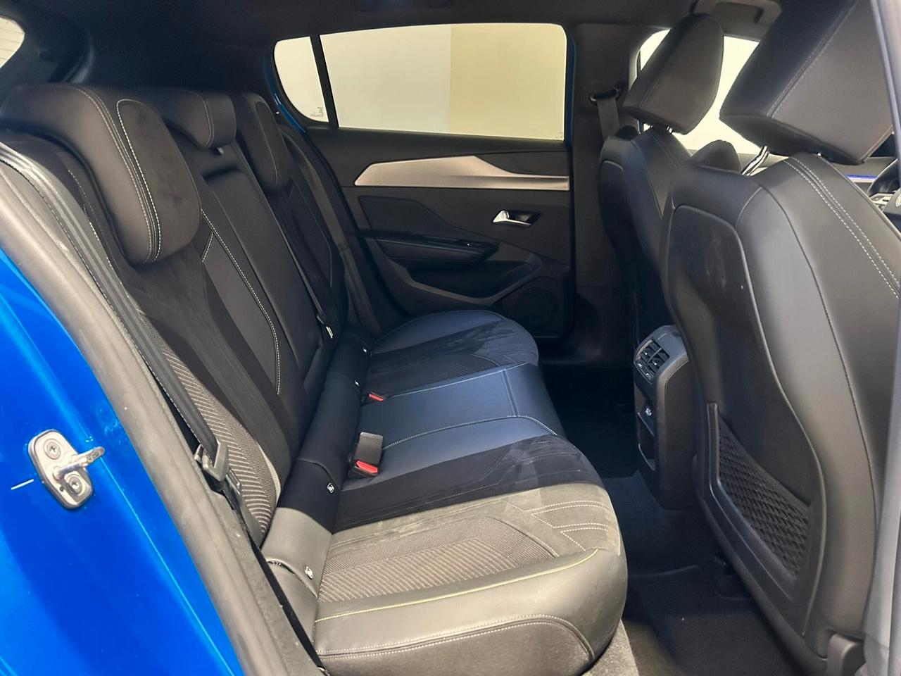 Peugeot 308 Plug-in Hybrid 225 e-EAT8 GT