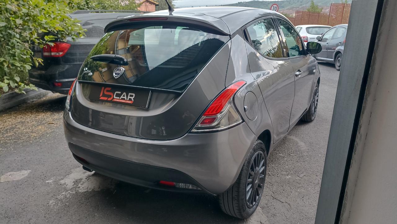 Lancia Ypsilon 1.3 MJT 16V 95 CV 5 porte S&S Elefantino