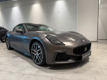 Maserati GranTurismo V6 550 CV AWD Trofeo