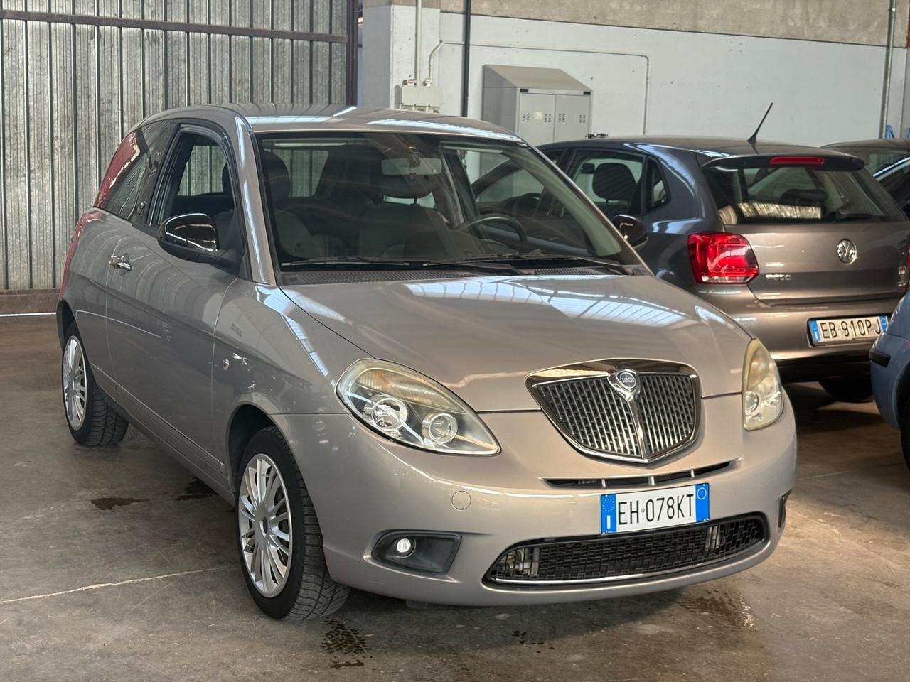 Lancia Ypsilon 1.2 69 CV Platinum
