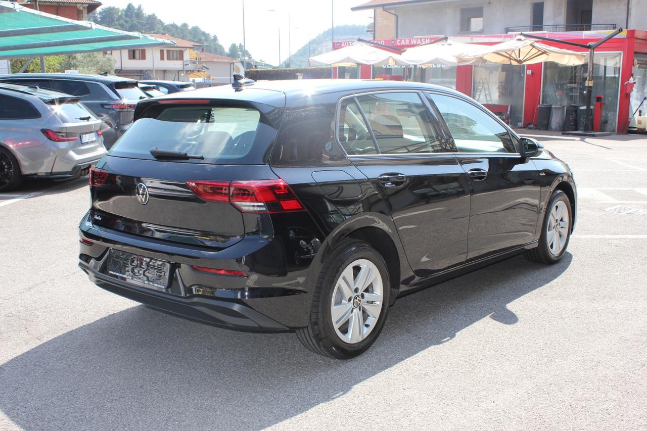 Volkswagen Golf 2.0 TDI 115 CV LIFE NAVY VOLANTE RISCALDABILE ADAPTIVE CRUISE CONTROL