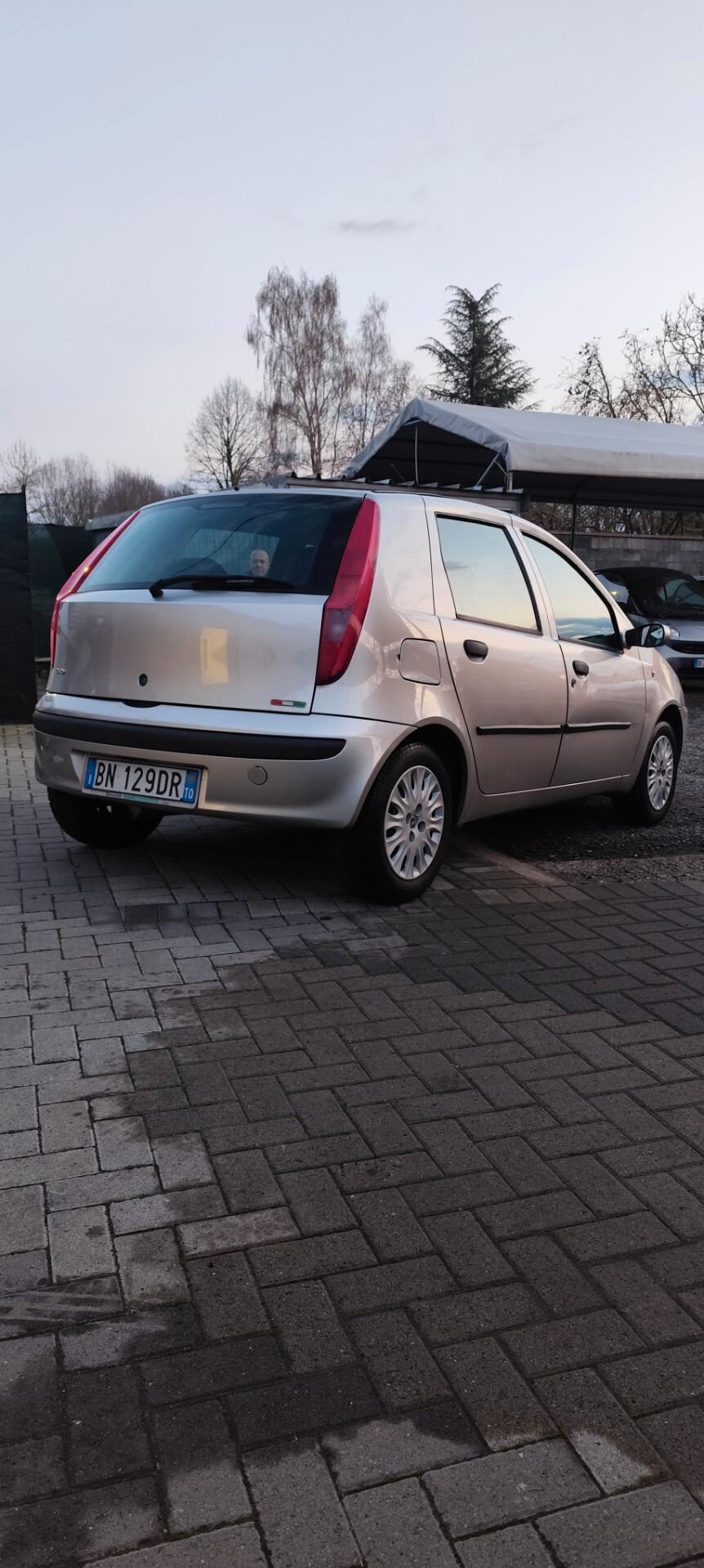 Fiat Punto 1.2i cat 5 porte