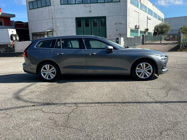 VOLVO V60 D4 AWD Geartronic Momentum